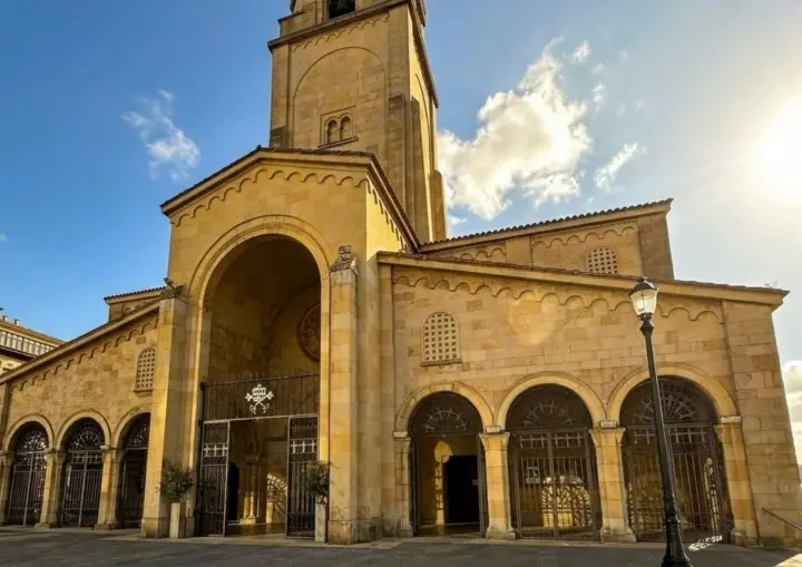 Iglesia de San Pedro-escape room Gijón