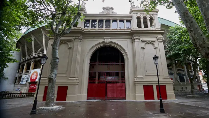fachada plaza de toros