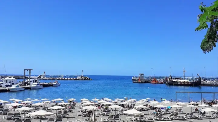 Paseo Marítimo de Los Cristianos - escape room Tenerife